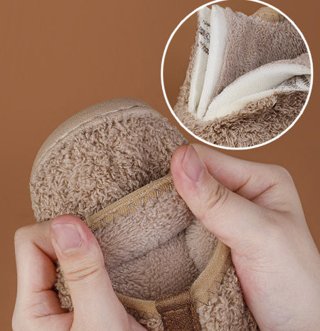 Tüdrukute vabaaja sussid trükiga