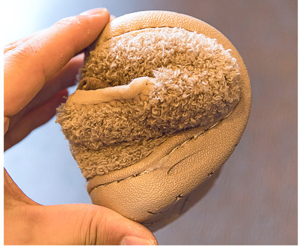 Papuci copii pentru fete cu inscripție