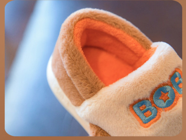 Domáce papuče pre dievčatá s vyšívaným nápisom