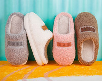 Detské papuče pre dievčatá - s nápisom