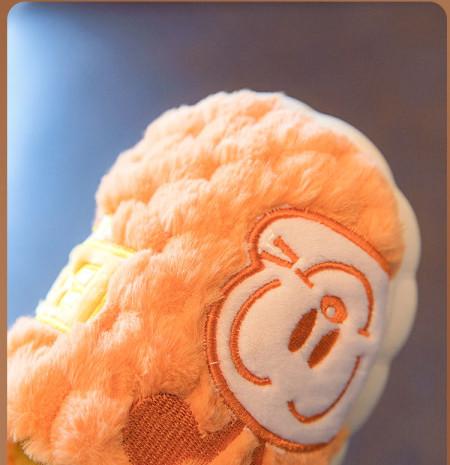 Plyšové papučky s aplikáciou pre dievčatá