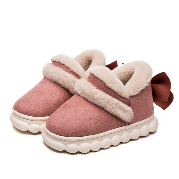 Semišové papuče pre dievčatá s drsnou podrážkou