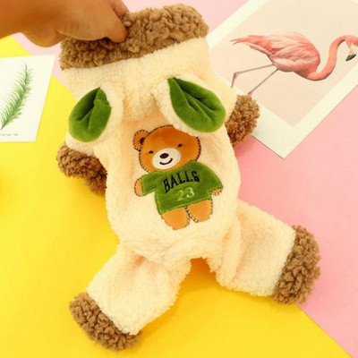 Módne domáce zvieratá, malé psy, mačky, čivavy, jeseň/zima, sveter, teplé oblečenie, blúzka s potlačou medveďa, kabát, oblečenie pre psov