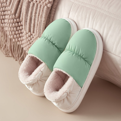 Įvairių spalvų vaikiškos tekstilinės šlepetės