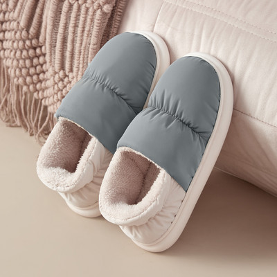 Įvairių spalvų vaikiškos tekstilinės šlepetės