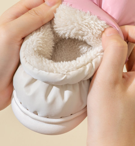 Ležérne textilné papuče pre dievčatá s teplou podšívkou