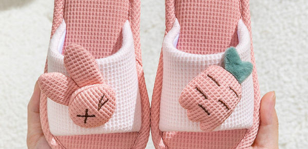 Papuci de casă casual cu element 3D