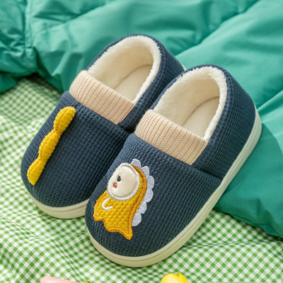 Vaikiškos šlepetės – su siuvinėjimais