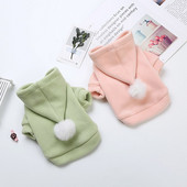 Animalele de companie, stilul de toamnă și iarnă, plus catifea îngroșată, au un design simplu, pulover cu glugă de pluș pentru ca animalele de companie mici să poarte