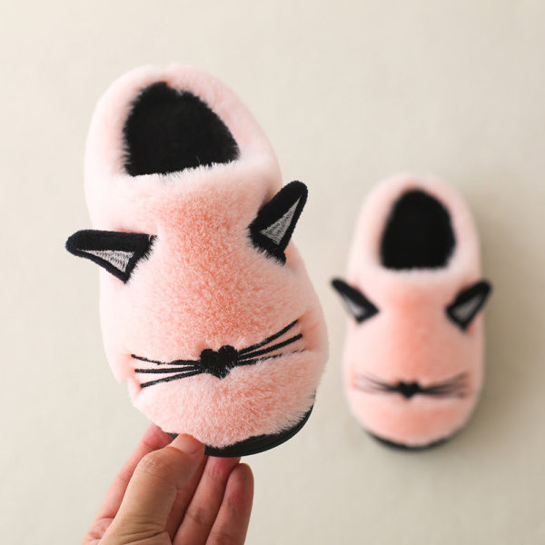 Moderne papuče za djevojčice s uchijem i toplom postavom