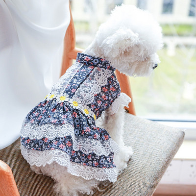 Jarné a letné nové oblečenie pre psov a mačky Oblečenie pre malých a stredných psov s plyšovým medvedíkom Kvetinová princeznovská čipkovaná sukňa