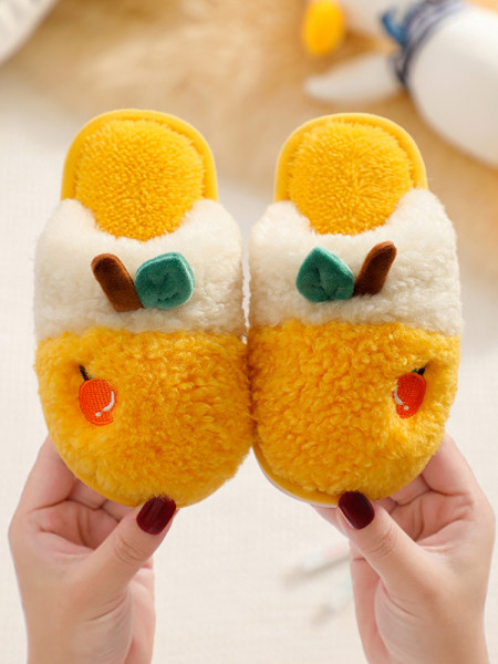 Bērnu čības - meitenēm dažādās krāsās