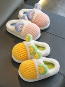 Naminės žieminės šlepetės su 3D elementu