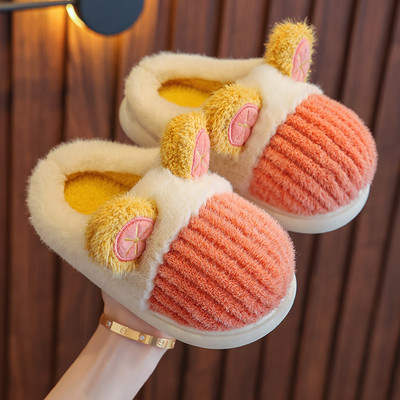 Naminės žieminės šlepetės su 3D elementu