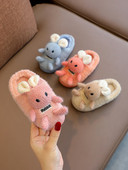 Domáce papuče a papučky pre dievčatá s nápisom a aplikáciou