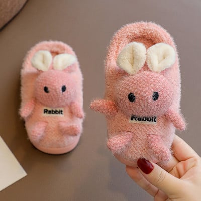 Domáce papuče a papučky pre dievčatá s nápisom a aplikáciou