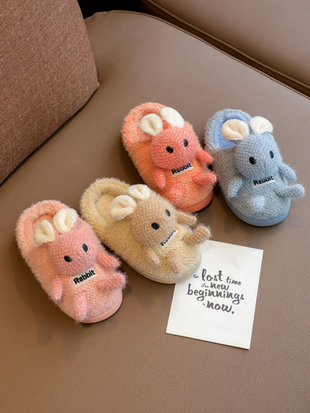 Domáce papuče a papučky pre dievčatá s nápisom a aplikáciou