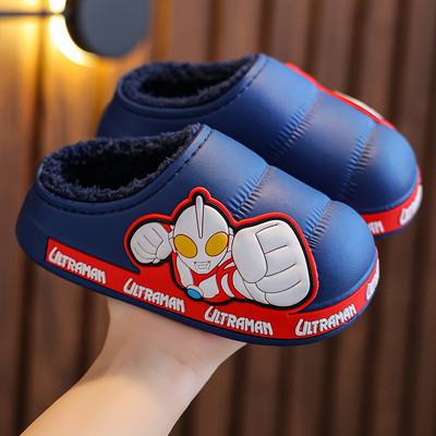 Párnázott gyerekpapucs animációval