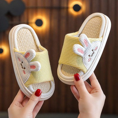 Ležerne dječje papuče s 3D elementom za djevojčice