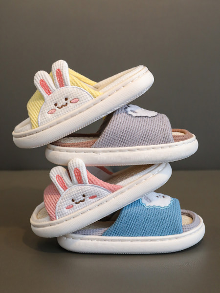 Ležerne dječje papuče s 3D elementom za djevojčice