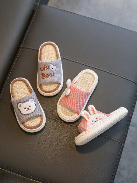 Ležerne dječje papuče s 3D elementom za djevojčice