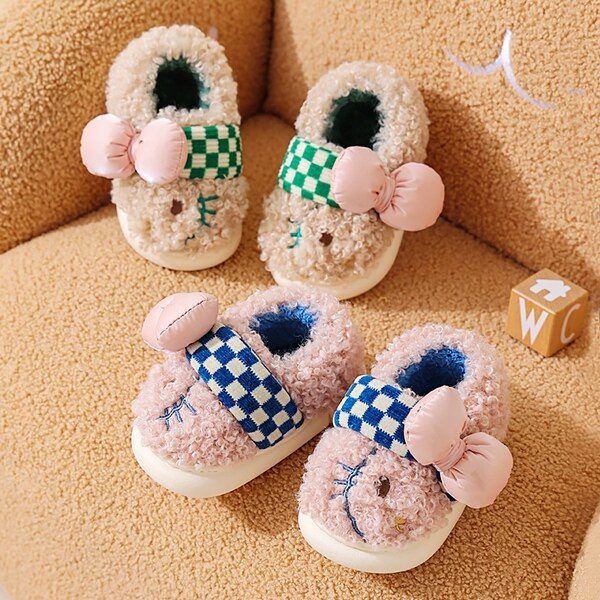 Madingos naminės ir berniukams skirtos šlepetės su 3D elementais