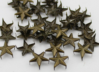 100 tk 15 mm Pentagram Candy Colors Tähtneedid Nahast käsitööks Naastud küünistega Naelhead Punk Rock Spike Aksessuaarid