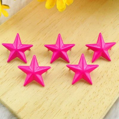 100 tk 15 mm Pentagram Candy Colors Tähtneedid Nahast käsitööks Naastud küünistega Naelhead Punk Rock Spike Aksessuaarid