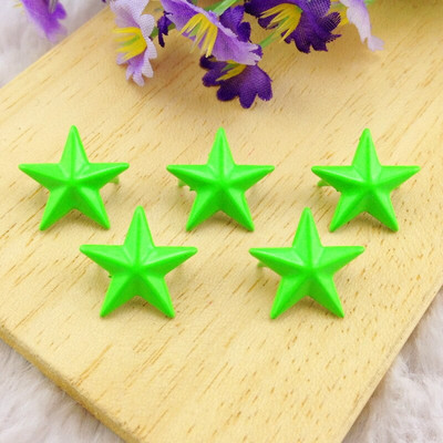 100 tk 15 mm Pentagram Candy Colors Tähtneedid Nahast käsitööks Naastud küünistega Naelhead Punk Rock Spike Aksessuaarid
