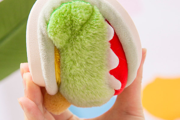 Nový model páperových papúč s 3D prvkom pre chlapcov aj dievčatá