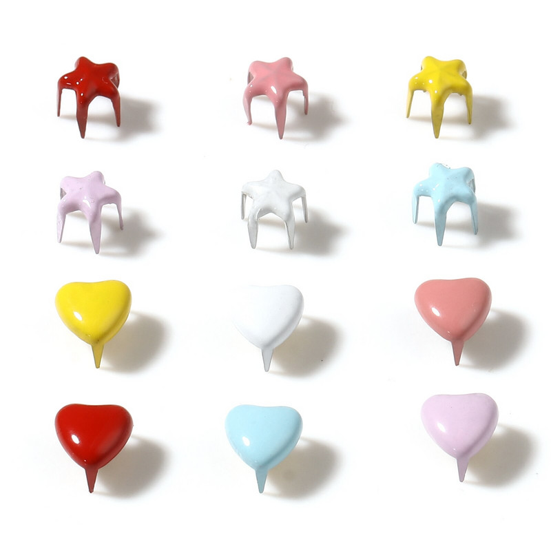 50 tk Mini Metal Star Heart Doll Needid Armsad Nahast Käsitöö Neli küünega needid Õmblemiseks Nukud Riided Kingad Käevõrud Aksessuaarid