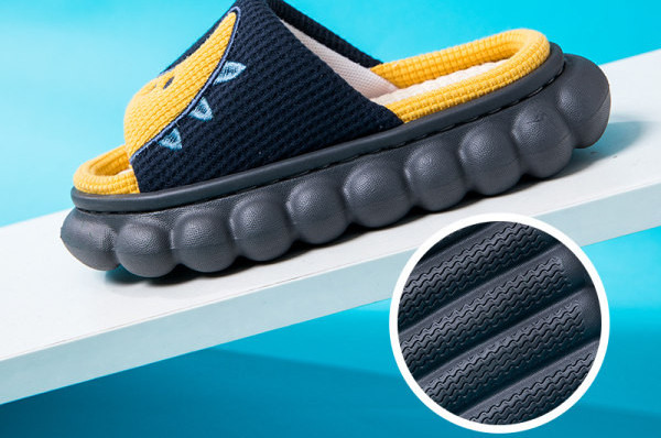 Domáce textilné papuče pre chlapcov s výšivkou