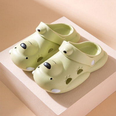 Ležérne gumené papuče pre chlapcov s aplikáciou