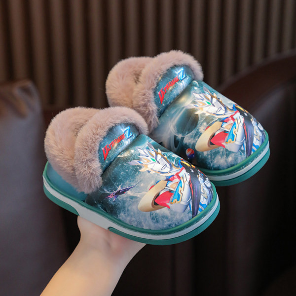 Zimske neklizajuće papuče s aplikacijom i postavom
