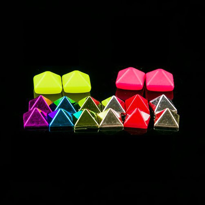 50/100 tk plastikust teravad värvilised ruudukujulised rõivaste neetnaastud kottkübara jaoks teksad kingad nahast karvrihma ümbrisrihma tarvikud