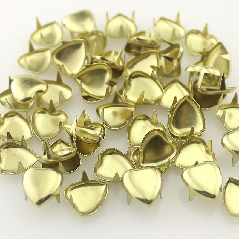 100 tk läbimõõduga 10 mm südamekujulised trukid rõivaste jaoks Hõbedane punk rock küünised needid nahkkäsitöö aksessuaarid