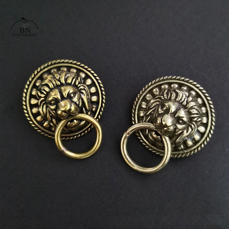 Vintage réz oroszlánfej csat sárgaréz csavaros szegecs ruhák gomb punk divatos barkács kiegészítők bőrkabáthoz öv pénztárca