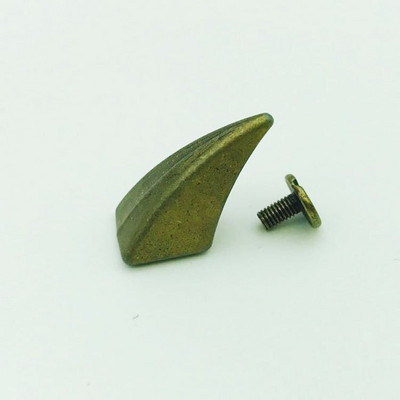 6 tk värvi Sarv keeratav neetkübar DIY Craft Cool Punk Rõivas Needid Riietele Kott Kingad Nahk DIY Käsitöö