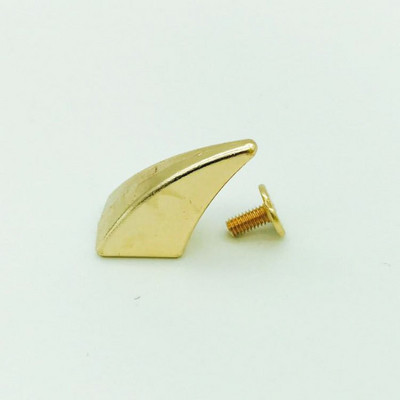 6 tk värvi Sarv keeratav neetkübar DIY Craft Cool Punk Rõivas Needid Riietele Kott Kingad Nahk DIY Käsitöö