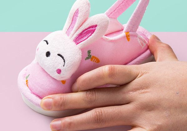 Vaikiškos šlepetės su 3D elementu berniukams ir mergaitėms