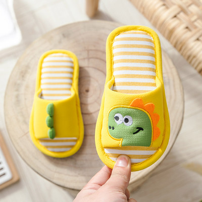 Текстилни чехли с бродерия за момчета