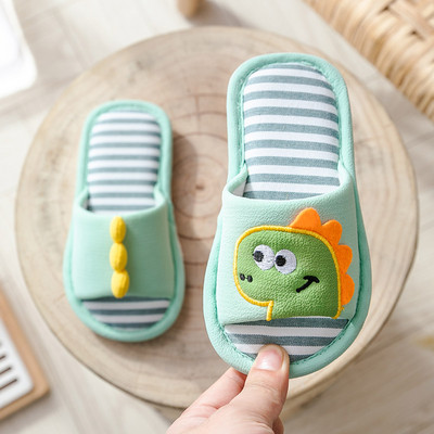 Текстилни чехли с бродерия за момчета