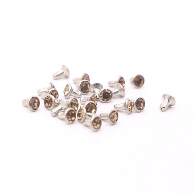 50Komplektid 6mm Värvus Kristall Rhinestone Hõbedane Needid Diamante Stud DIY Käsitöö Riietus Nahk Dekoor Rebite Spikes Klaas Puuri Nael