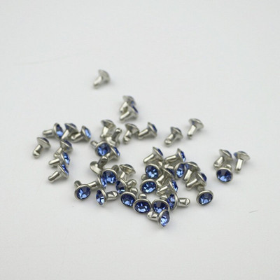 50Komplektid 6mm Värvus Kristall Rhinestone Hõbedane Needid Diamante Stud DIY Käsitöö Riietus Nahk Dekoor Rebite Spikes Klaas Puuri Nael