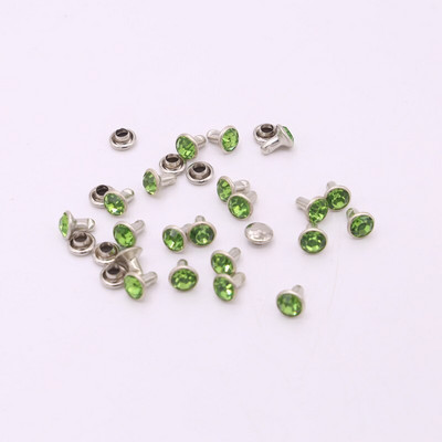 50Komplektid 6mm Värvus Kristall Rhinestone Hõbedane Needid Diamante Stud DIY Käsitöö Riietus Nahk Dekoor Rebite Spikes Klaas Puuri Nael