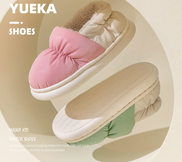 Nepremokavé papuče s teplou podšívkou pre chlapcov