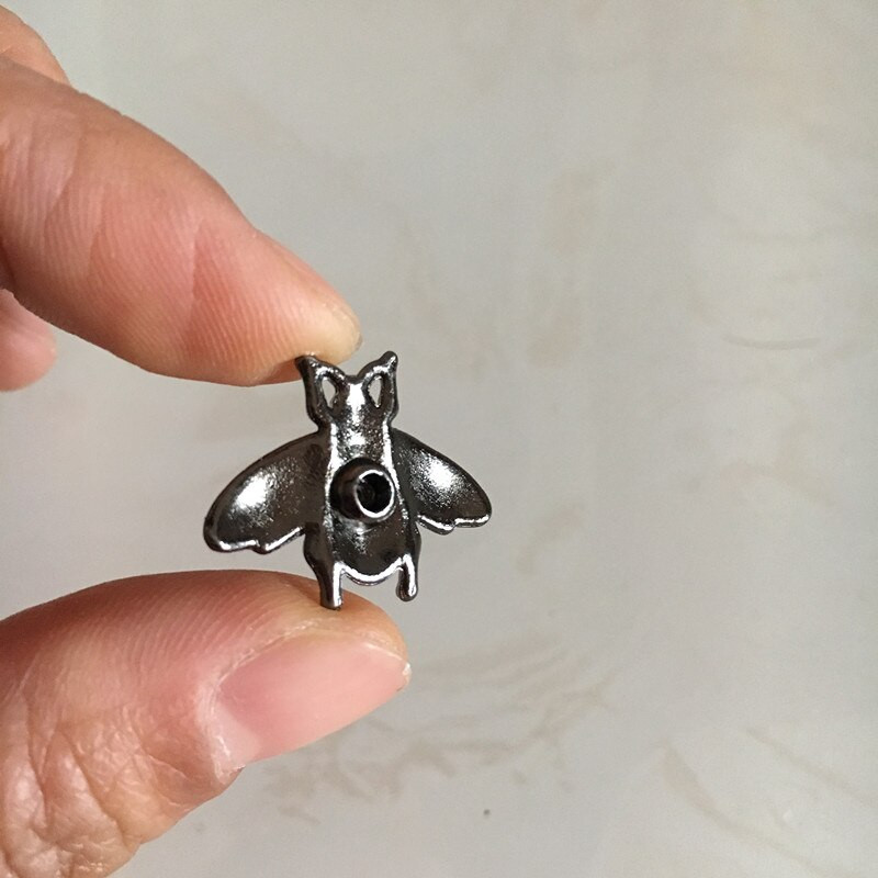 60 rinkinys - Metalinės bičių kniedės, cinko lydinio bičių kniedės drabužiams, auksinė sidabrinė juoda bronza, diržų amatų kniedės krepšiams