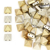 100 ks 10 mm štvorcové plastové hroty CCB strieborné kožené nity prišívacie pyramídy s bodkami hroty na oblečenie punkové DIY korálkové remeslo