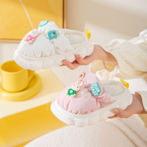 Papuci textile cu element 3D