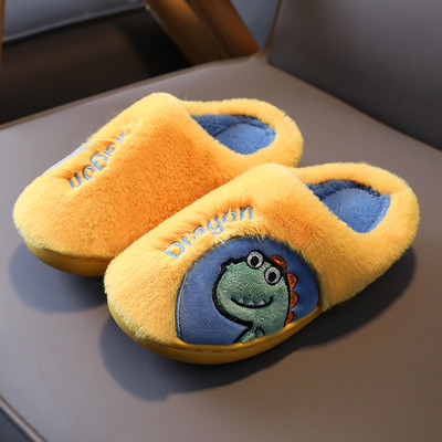 Ležérne papuče a papuče s výšivkou pre chlapcov